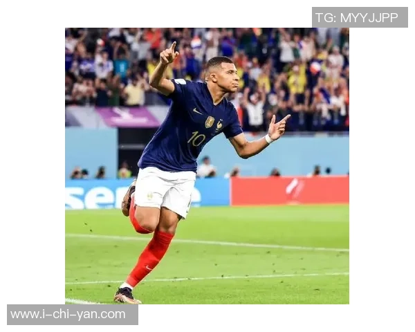 姆巴佩首秀闪耀梅开二度 球迷欢呼连连称值了